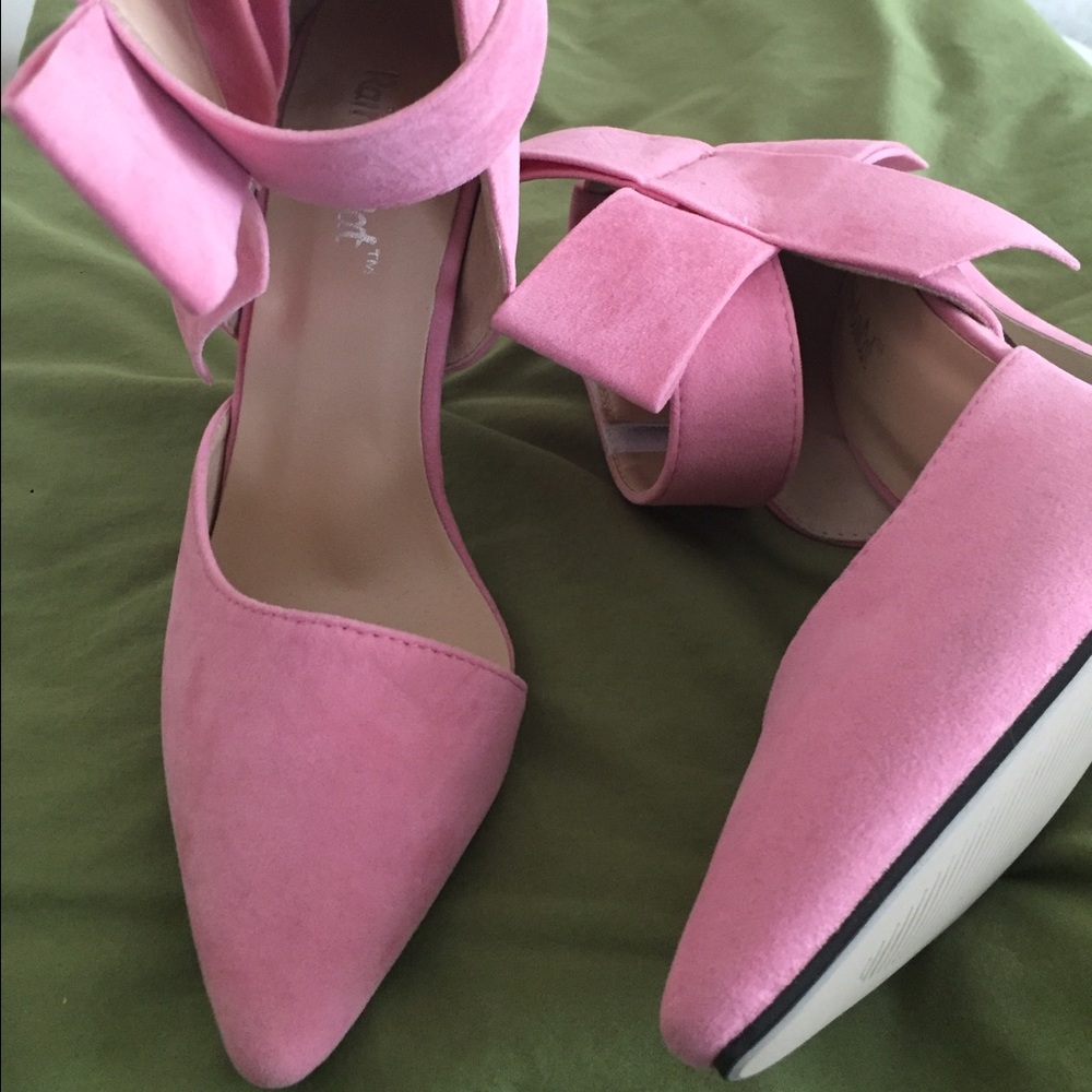 Baby Pink Ribbon Knot Heels :)
